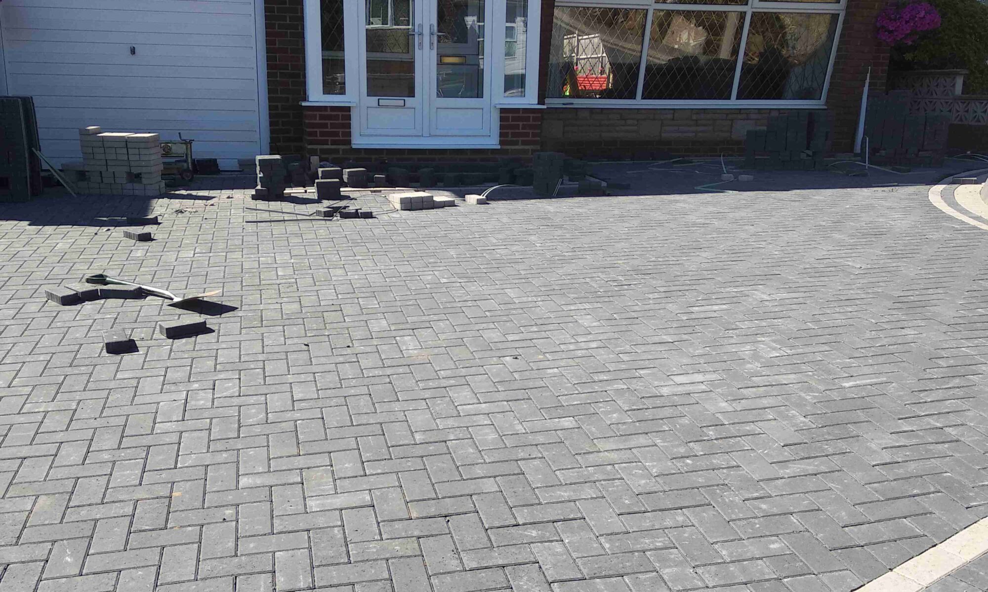 paving contractor Leicester