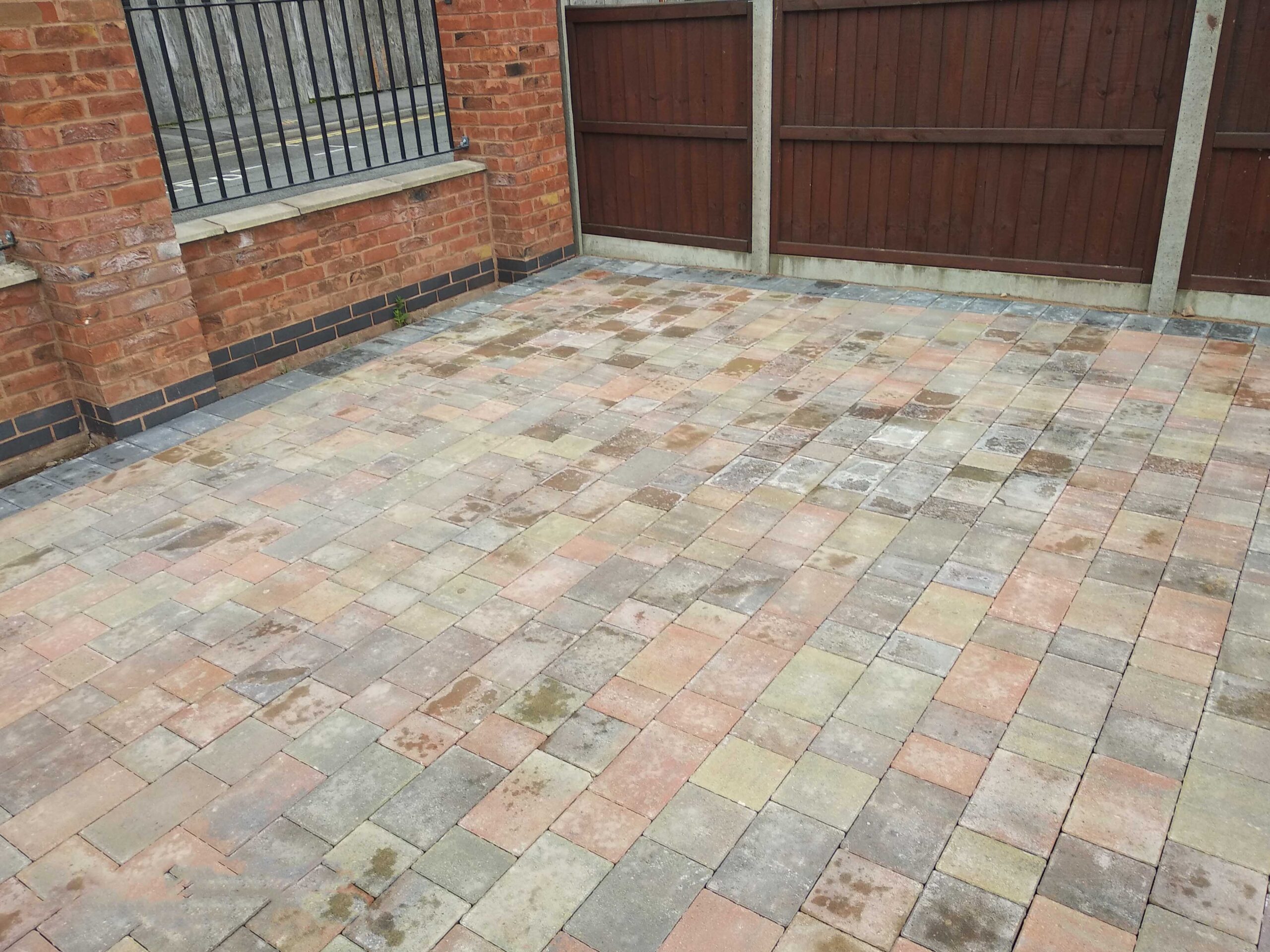 5 Useful Tips on How to Choose the Right Pavement Contractors